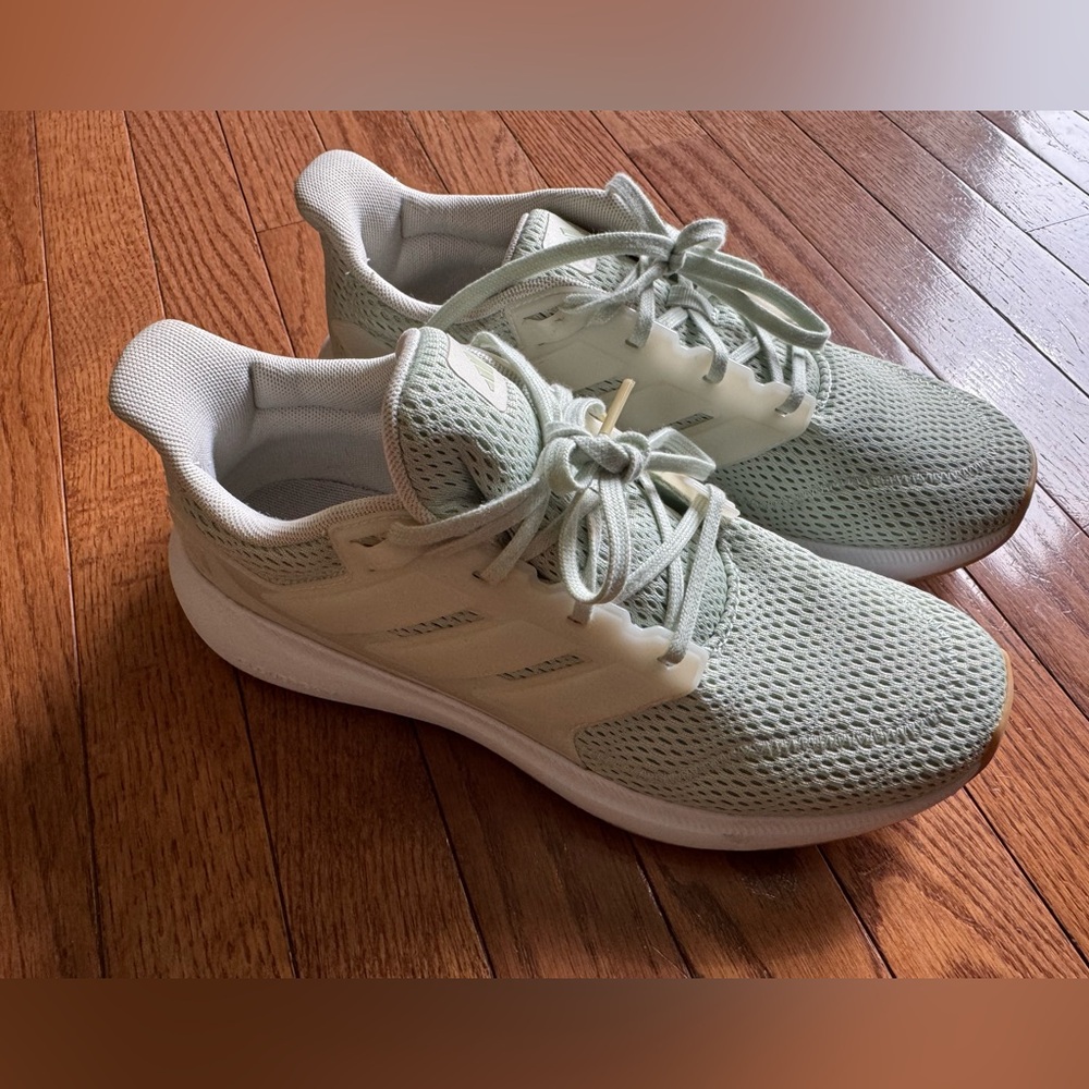 adidas Originals Women's Pale Green Mesh Running Sneakers